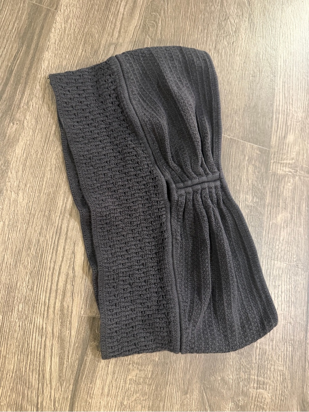 American Eagle Gray Knit Tube Top